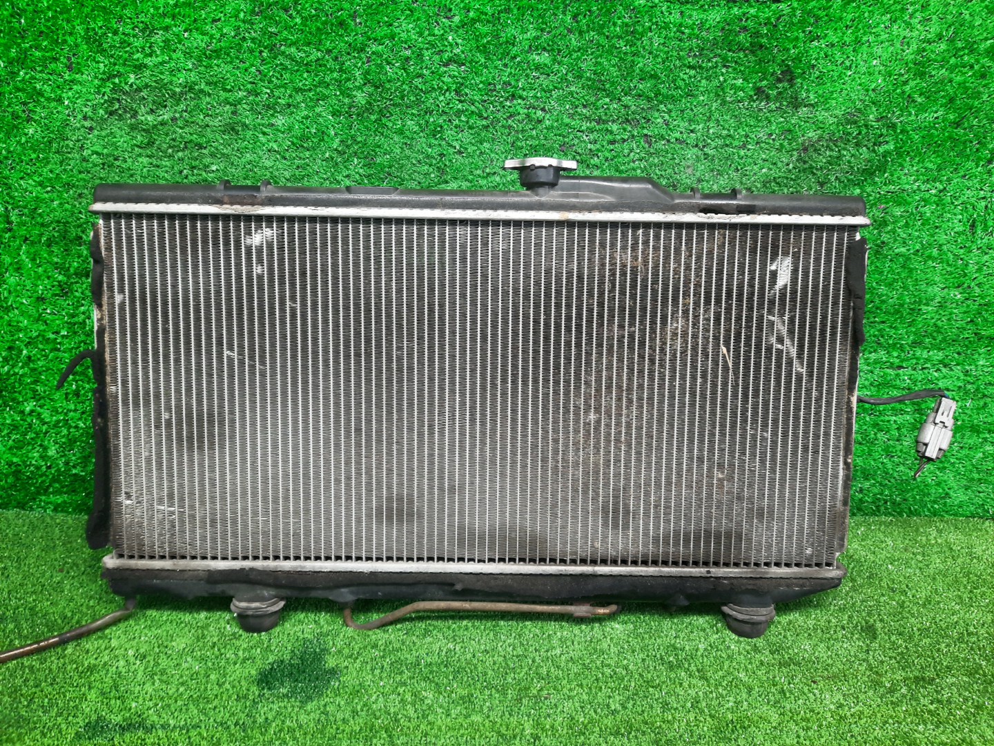 Радиатор основной TOYOTA CORONA EXIV ST183 3S-GE 6240 2 ракурс