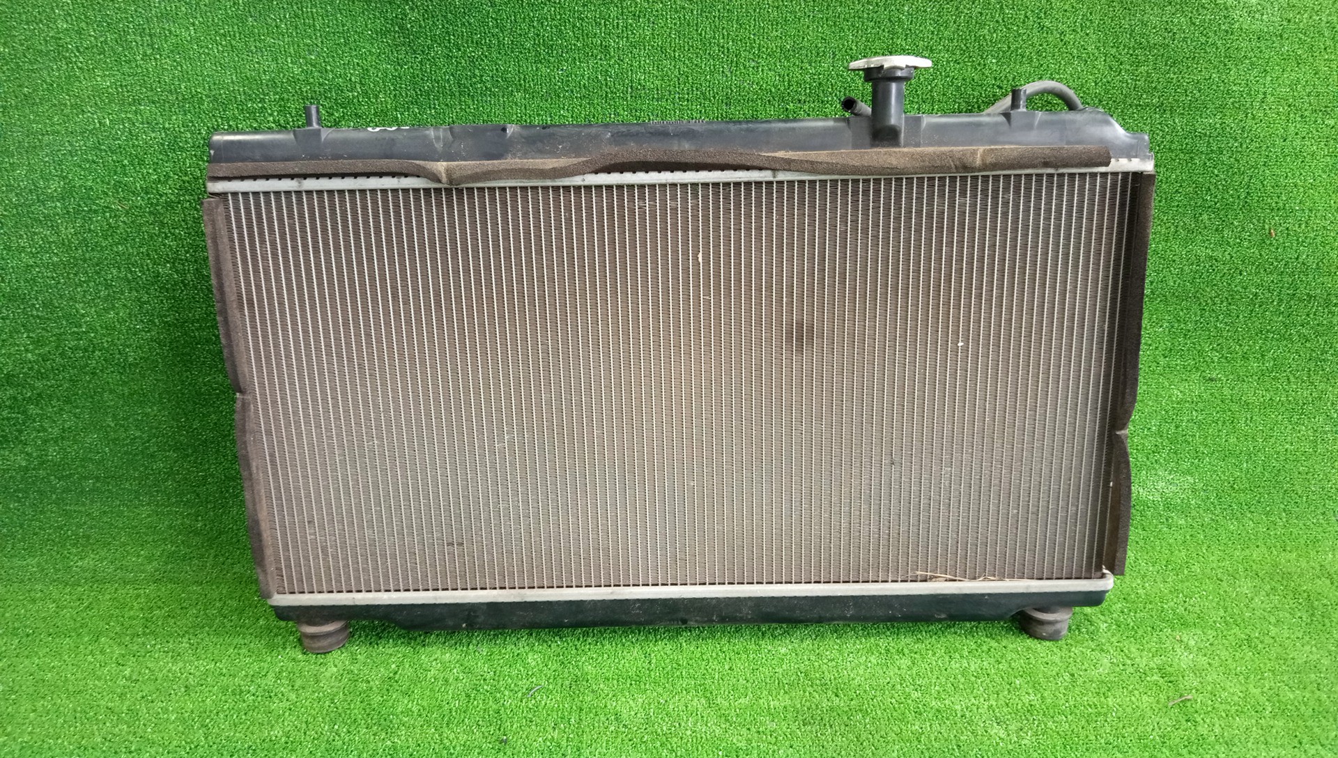 Радиатор основной HONDA AIRWAVE GJ1, GJ2 L15A 6302 2 ракурс