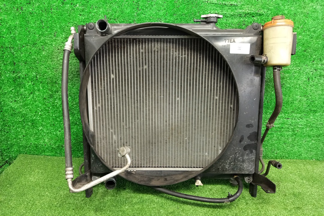 Радиатор основной SUZUKI ESCUDO, PROCEED LEVANTE TA52W, TL52W, TD52W, TF52W, TJ52W J20A 6387 1 ракурс