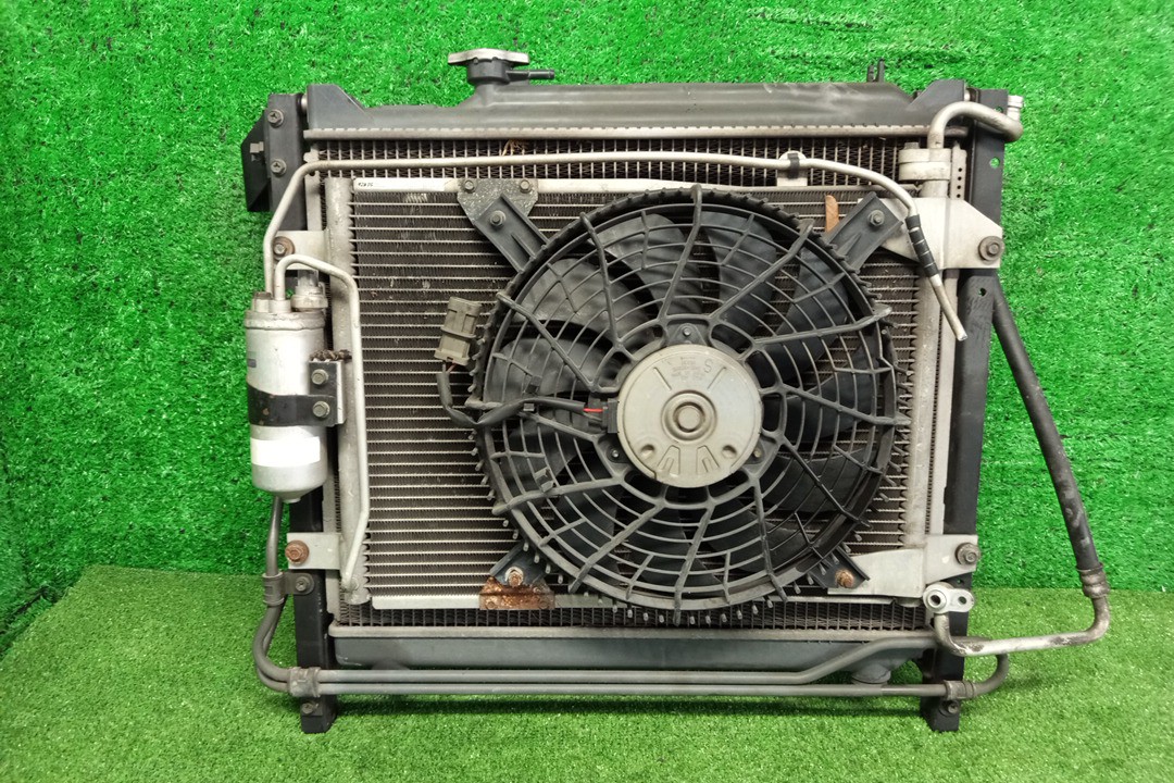 Радиатор основной SUZUKI ESCUDO, PROCEED LEVANTE TA52W, TL52W, TD52W, TF52W, TJ52W J20A 6387 2 ракурс