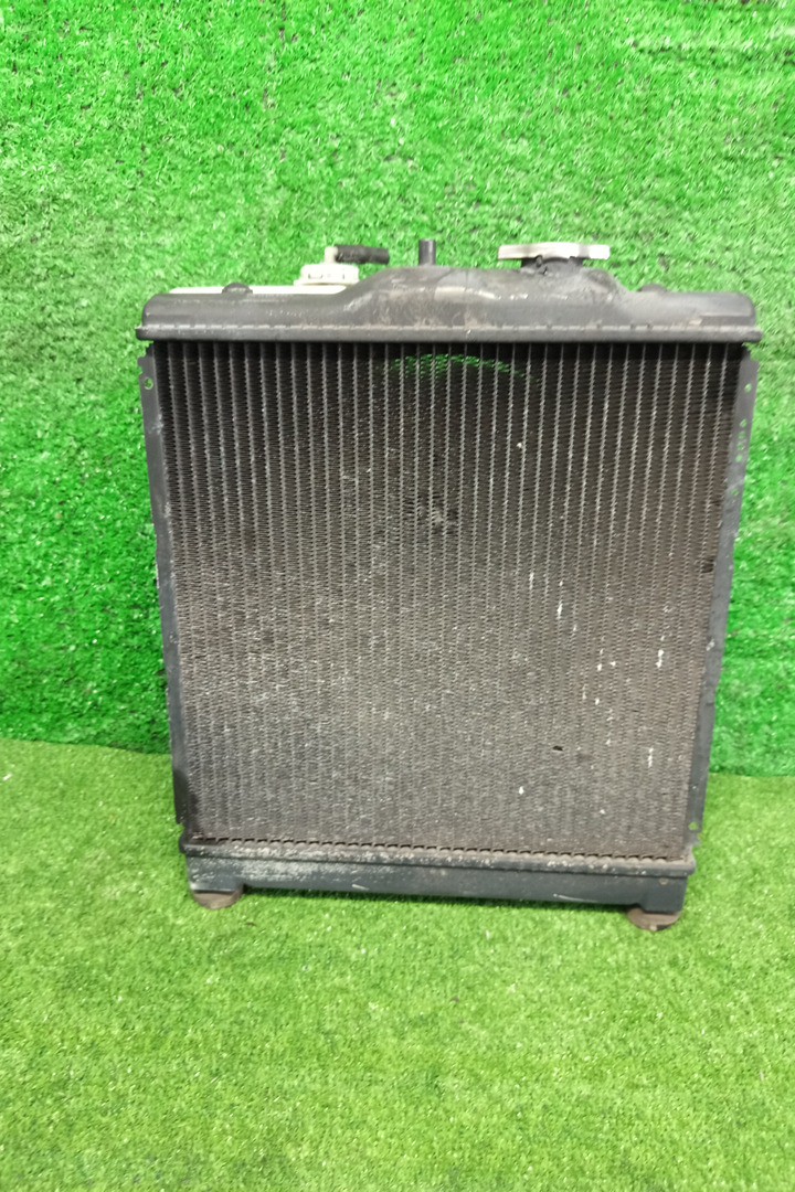 Радиатор основной HONDA HR-V GH1, GH2, GH3, GH4 D16A 6388 2 ракурс