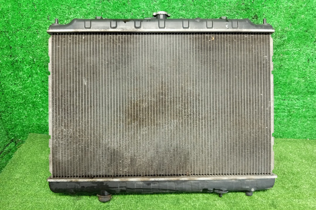 Радиатор основной NISSAN PRESAGE NU30 KA24DE 6398 2 ракурс