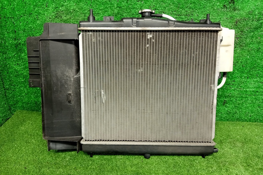 Радиатор основной NISSAN MARCH BNK12 CR14DE 6403 2 ракурс