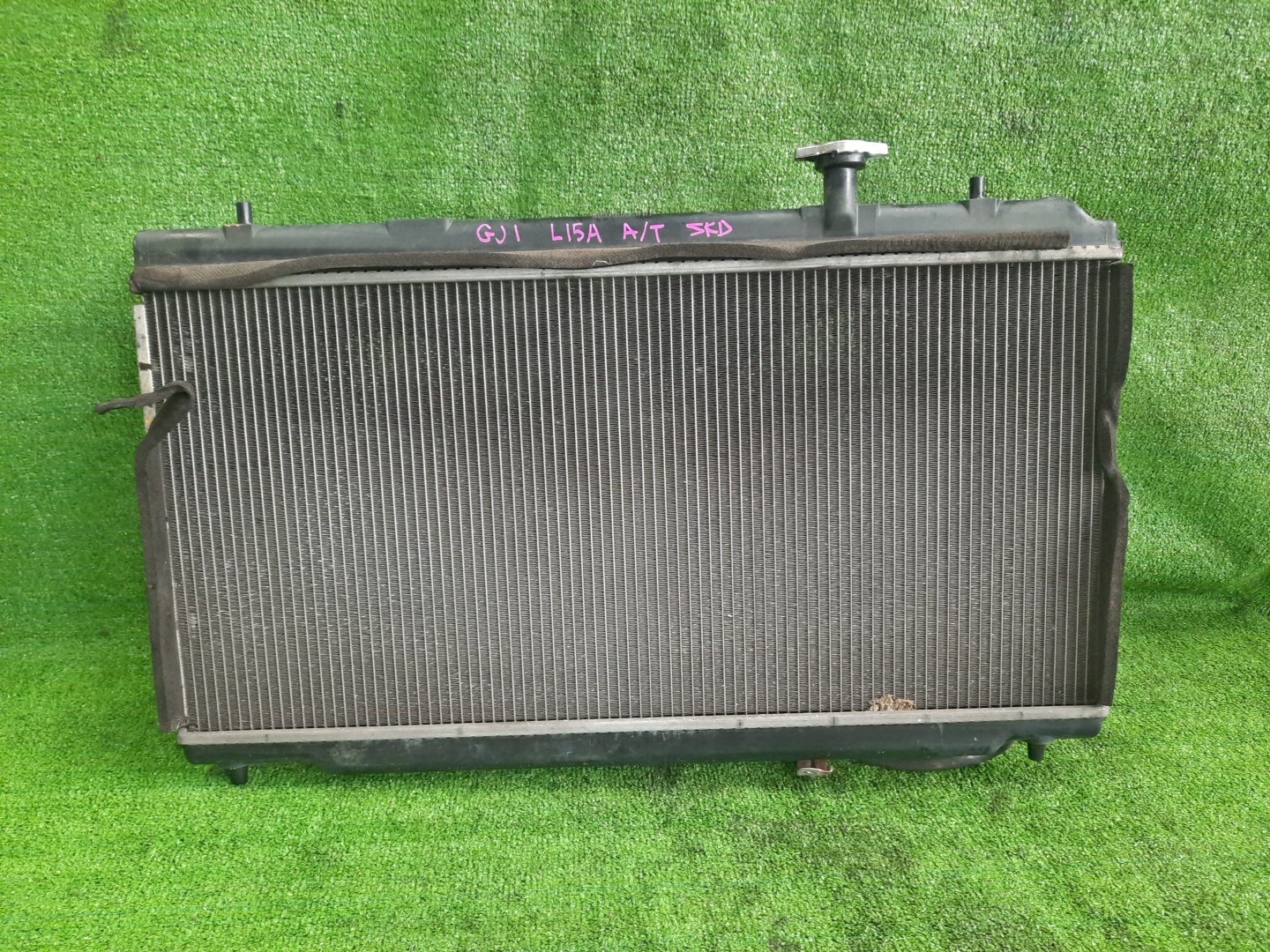 Радиатор основной HONDA AIRWAVE GJ1, GJ2 L15A 6464 2 ракурс