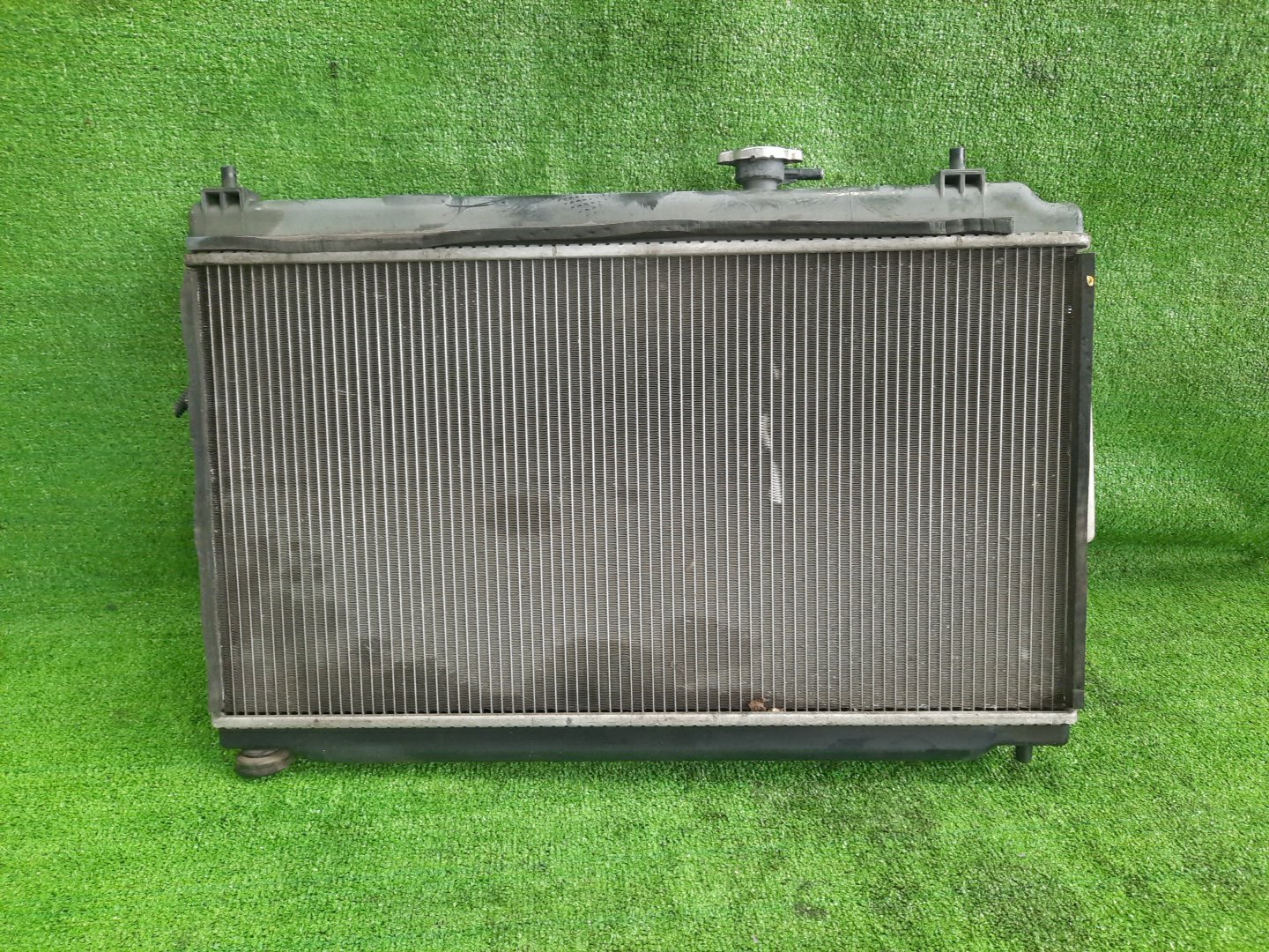 Радиатор основной HONDA FIT ARIA GD6, GD9, GD8, GD7 L15A 6477 2 ракурс