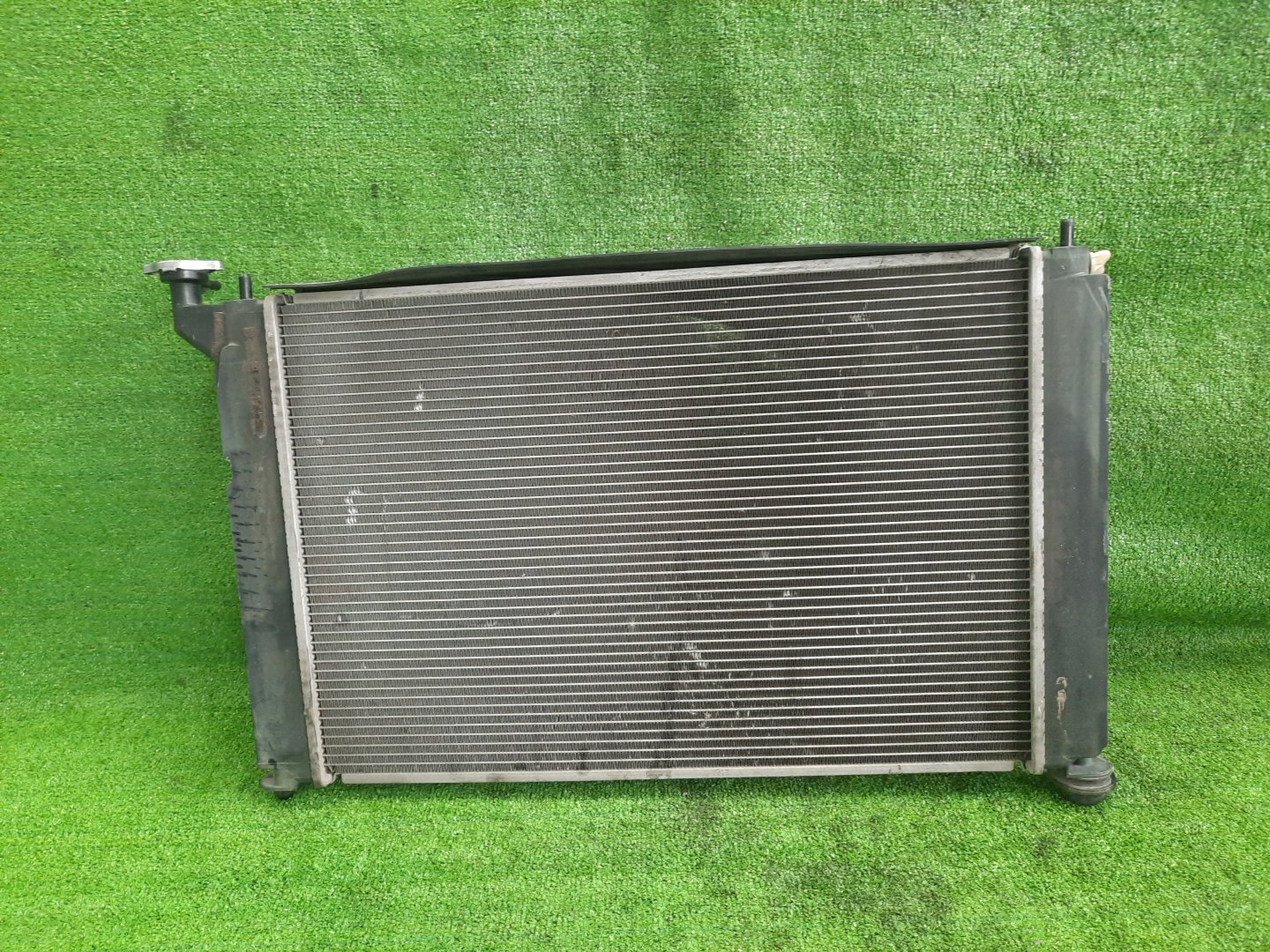 Радиатор основной TOYOTA PREMIO, ALLION ZZT240, AZT240, NZT240, ZZT245 1ZZ-FE 6481 2 ракурс