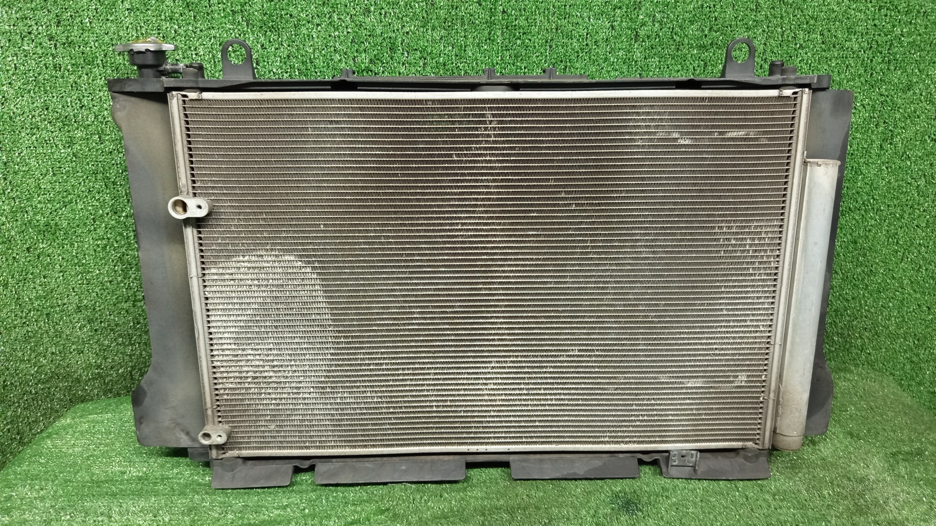Радиатор основной TOYOTA AXIO, COROLLA FIELDER, COROLLA  AXIO, FIELDER NZE141, NZE144, ZRE142, ZRE144, ZRE144G, ZRE142G, NZE144G, NZE141G 1NZ-FE, 2ZR-FE, 2ZR-FAE 6492 3 ракурс