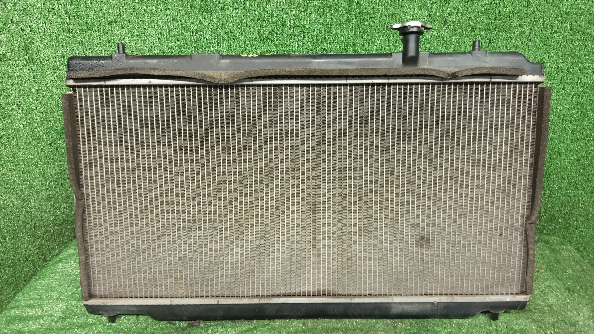 Радиатор основной HONDA AIRWAVE GJ1, GJ2 L15A 6535 2 ракурс