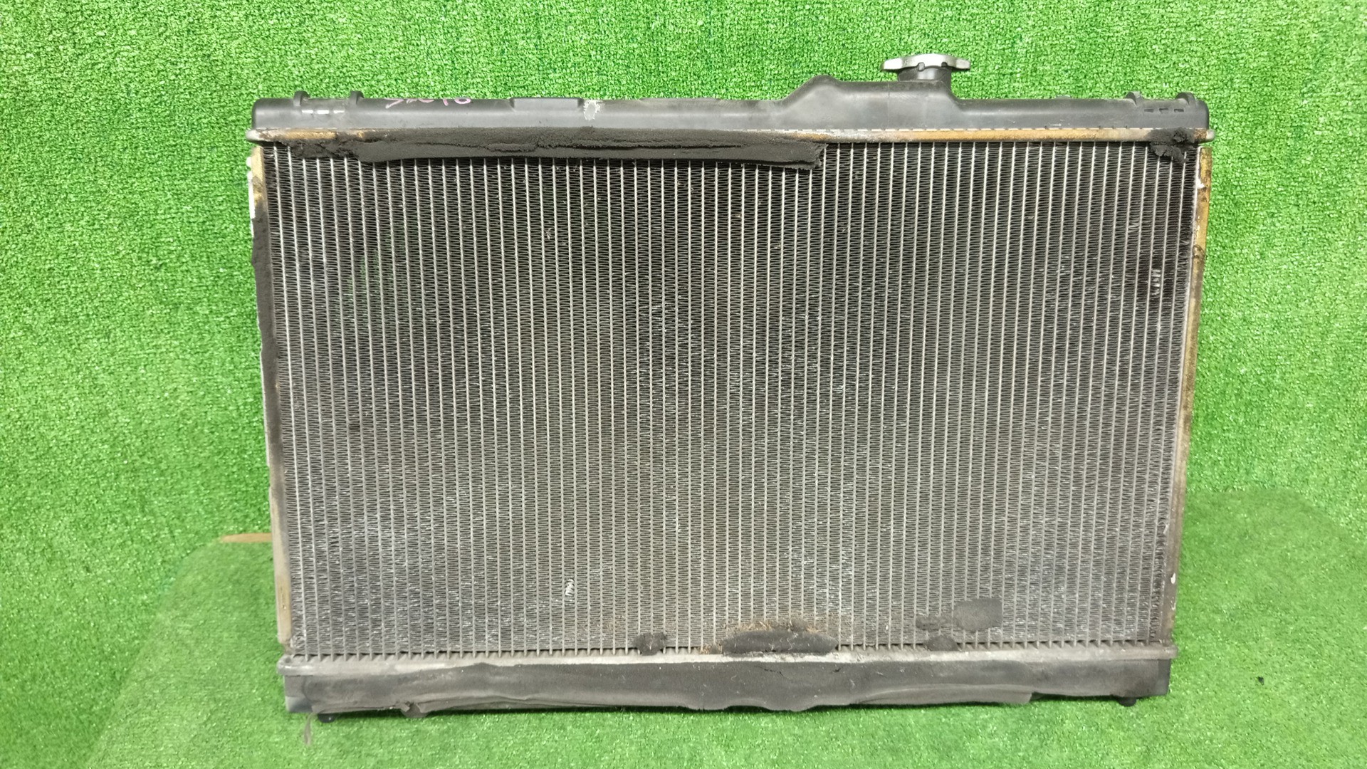 Радиатор основной TOYOTA ALTEZZA SXE10 3S-GE 6579 2 ракурс