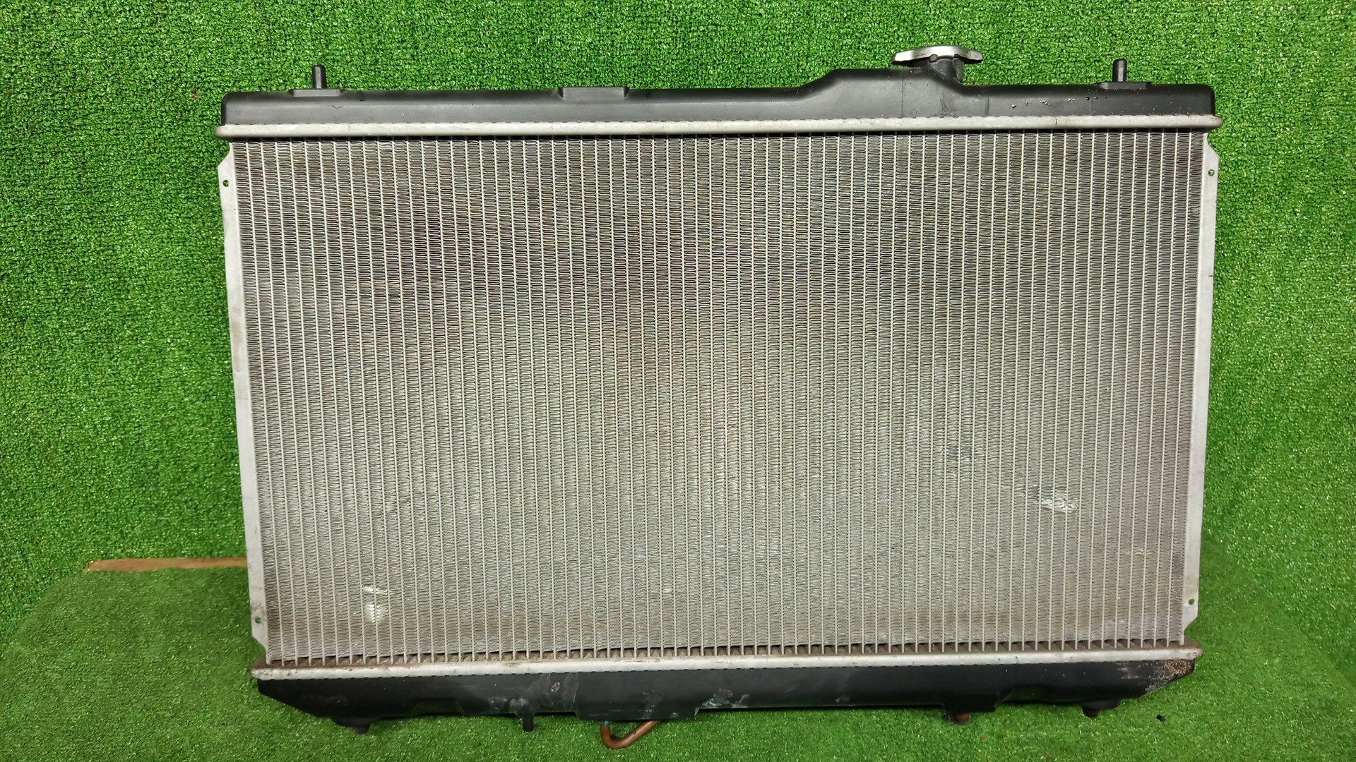 Радиатор основной TOYOTA CAMRY, VISTA SV40, SV41, SV42, SV43 4S-FE, 3S-FE 6603 2 ракурс