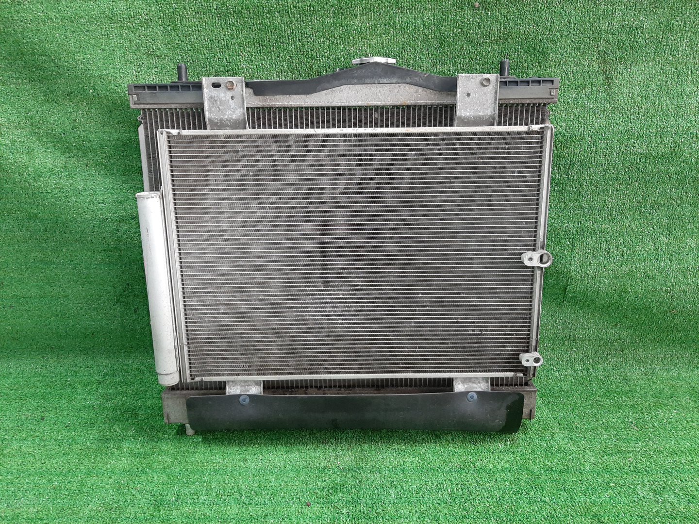 Радиатор основной TOYOTA RUSH, BE-GO J210E, J200E, J210G, J200G 3SZ-VE 6657 2 ракурс
