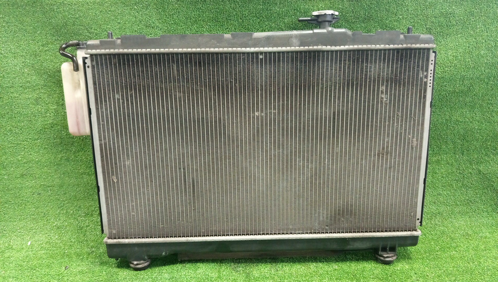 Радиатор основной TOYOTA IPSUM ACM21W, ACM26W 2AZ-FE 6698 2 ракурс