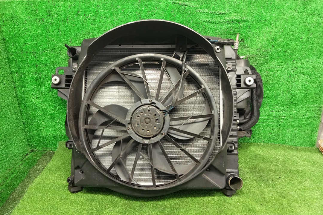 Радиатор основной JEEP CHEROKEE KJ EKG 6777 1 ракурс