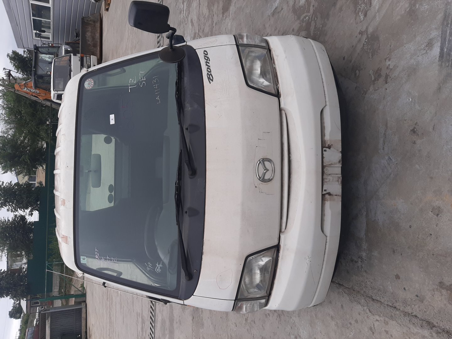 Кабина MAZDA BONGO SLP2T L8 605 1 ракурс