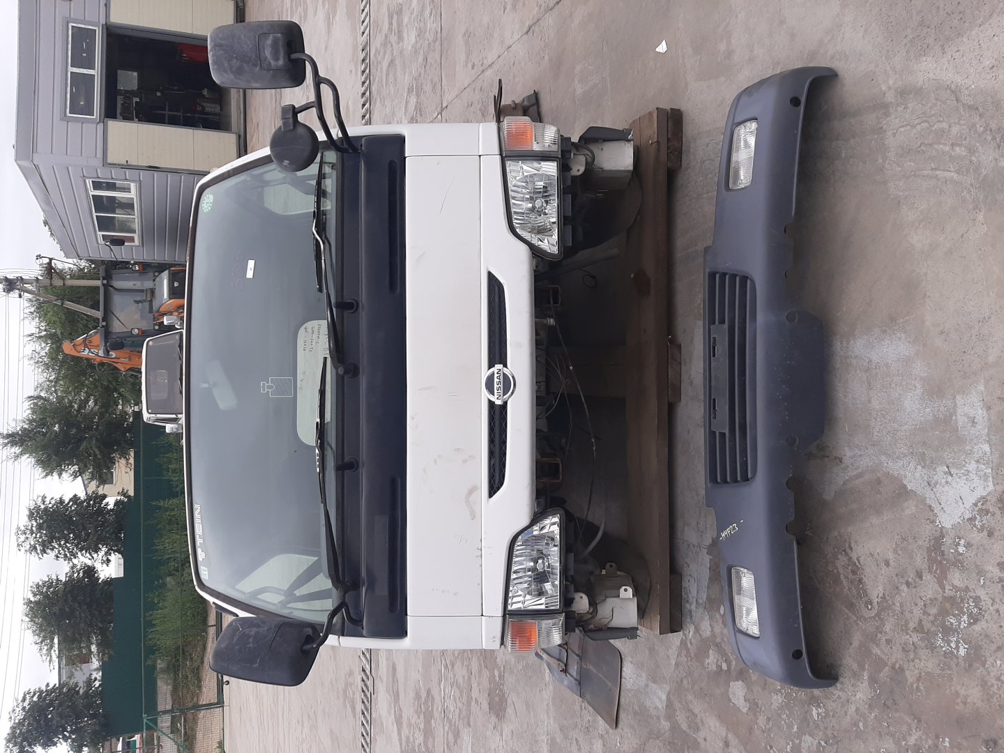 Кабина NISSAN ATLAS H4F23 KA20DE 606 1 ракурс