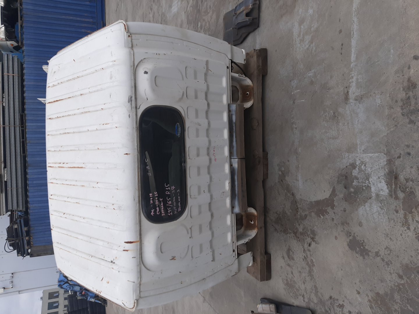 Кабина NISSAN ATLAS H4F23 KA20DE 606 5 ракурс