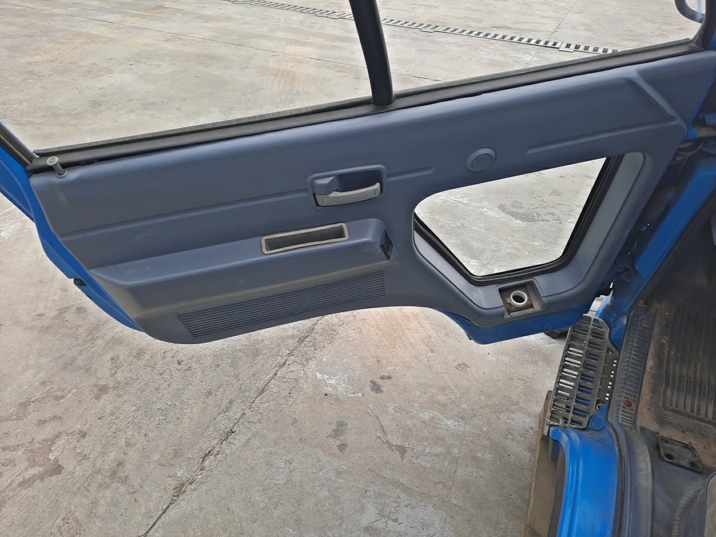 Кабина ISUZU ELF NKR58 608 5 ракурс