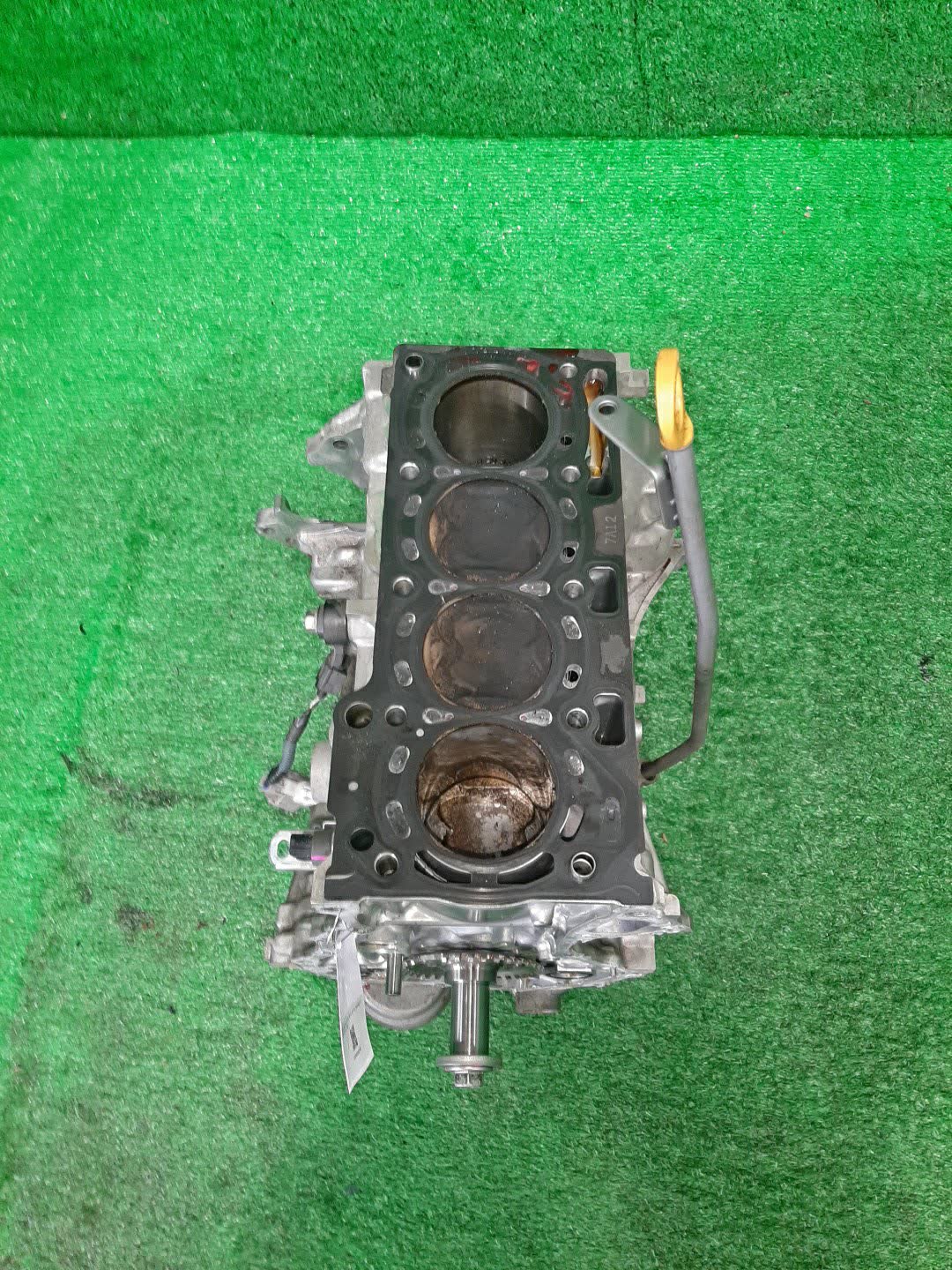 Блок двигателя TOYOTA SIENTA NSP170G 2NR-FKE 1 ракурс
