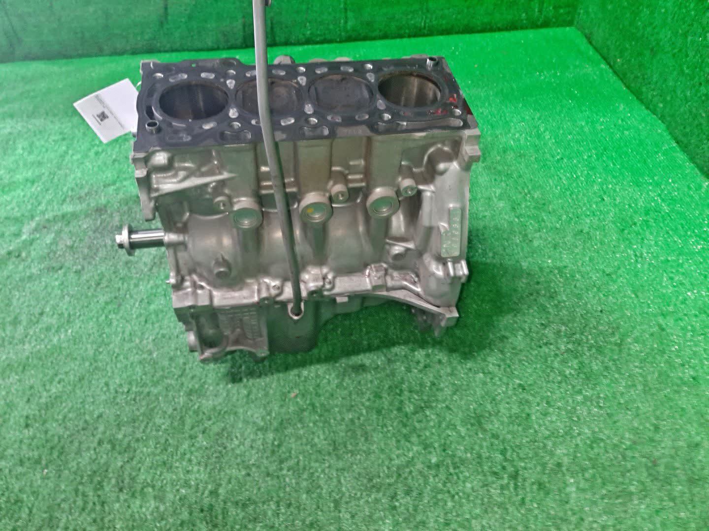 Блок двигателя TOYOTA SIENTA NSP170G 2NR-FKE 3 ракурс