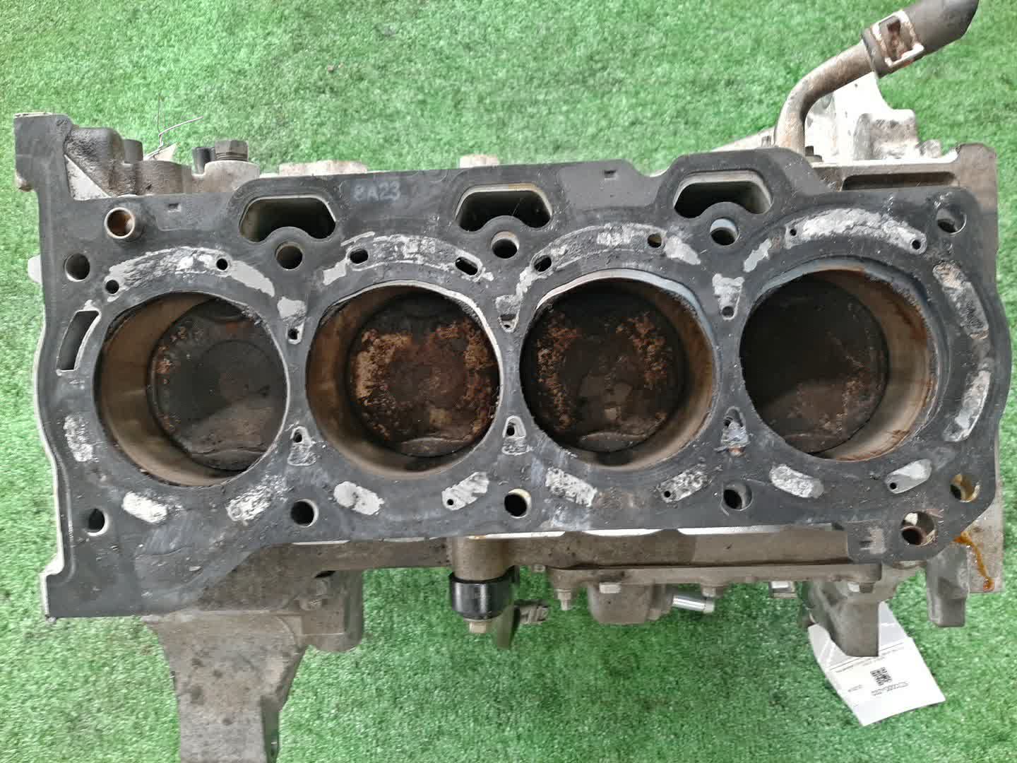 Блок двигателя TOYOTA VOXY ZRR70G 3ZR-FE 4102131 5 ракурс