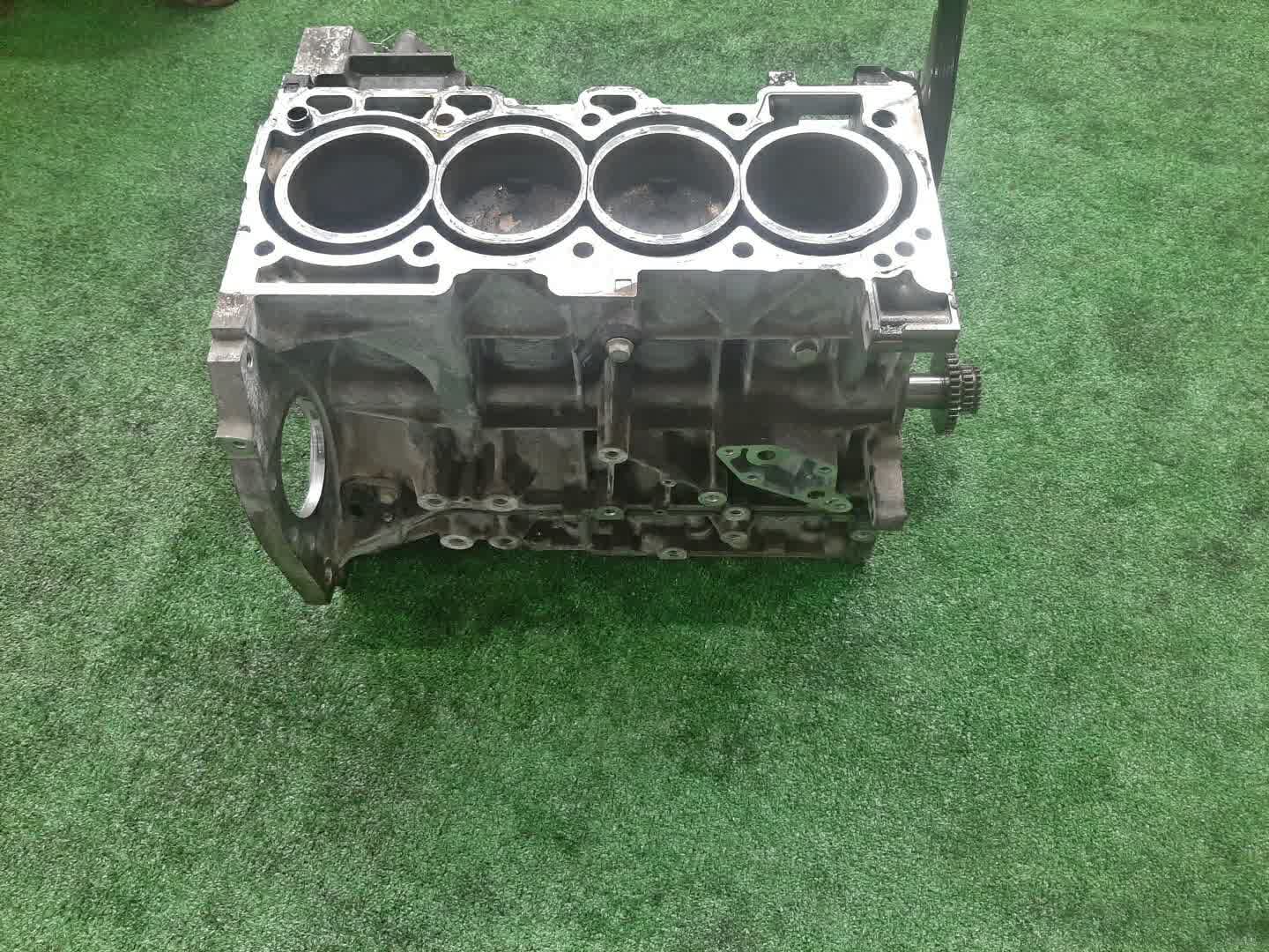 Блок двигателя NISSAN X-TRAIL TNT31 QR25DE 503402A 4 ракурс