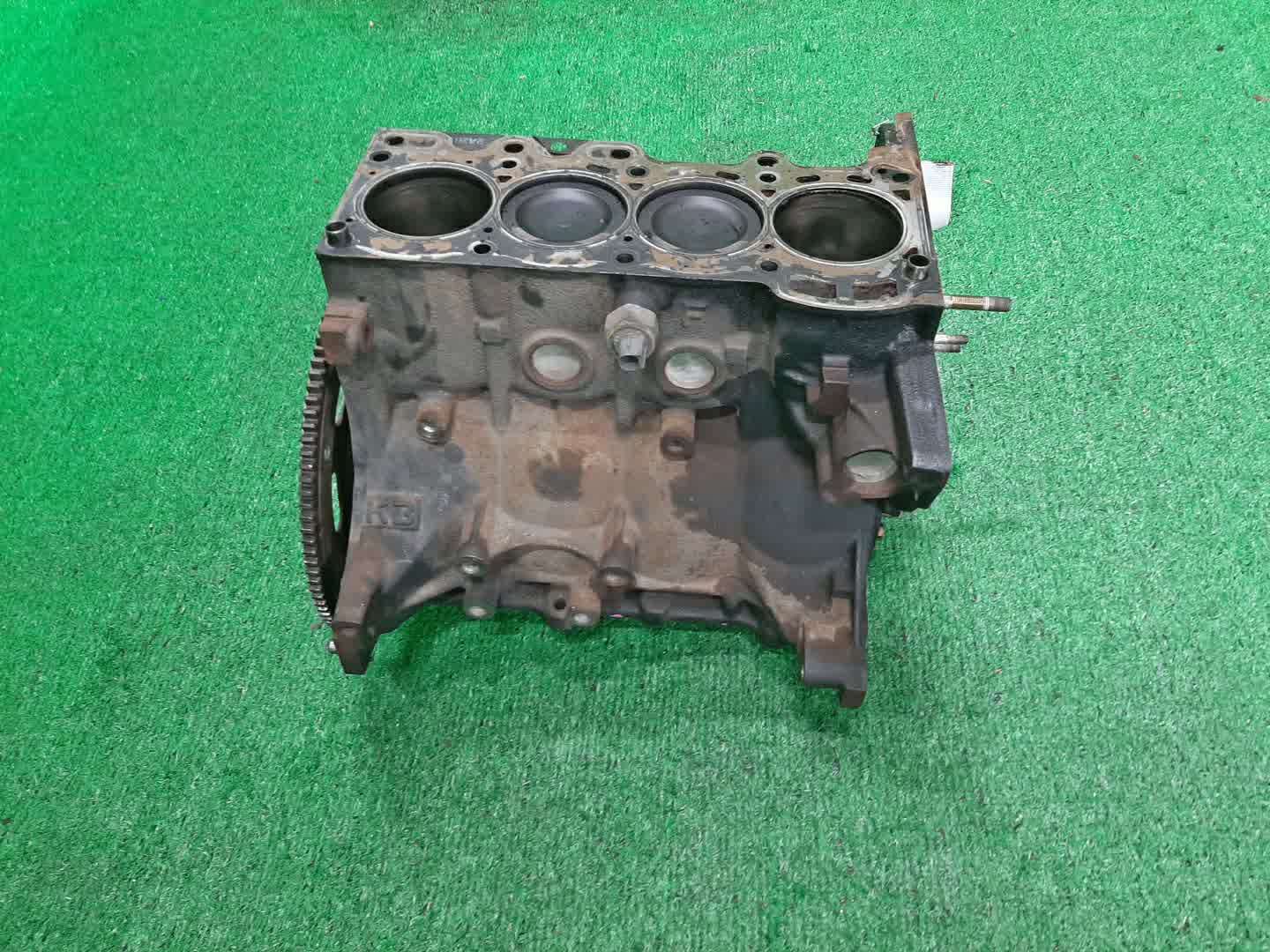 Блок двигателя TOYOTA CAMI J102E K3-VE 0940084 2 ракурс