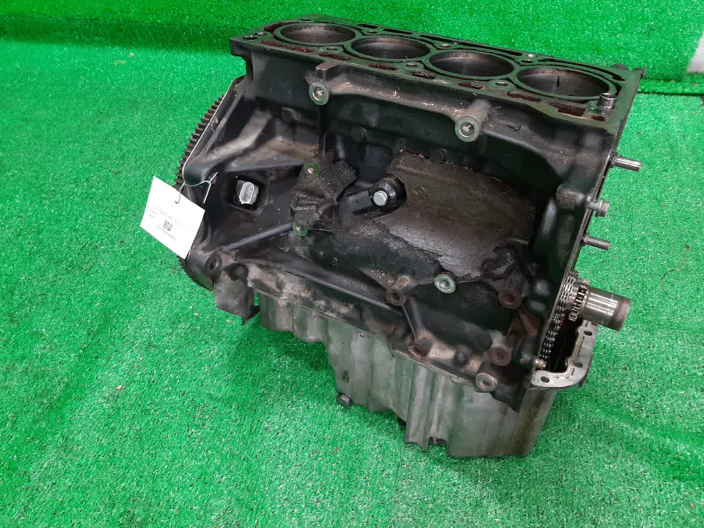 Блок двигателя VOLKSWAGEN TOURAN 1T3 CAVC 369601 1 ракурс