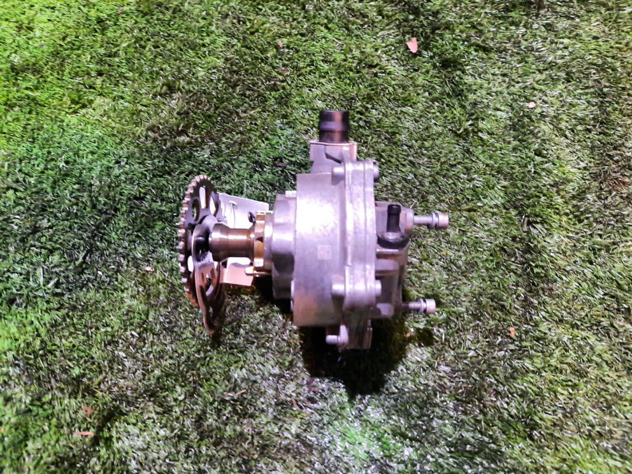 Вакуумник BMW 5-Series Gran Turismo F07 N55B30A 11667575325 1 ракурс