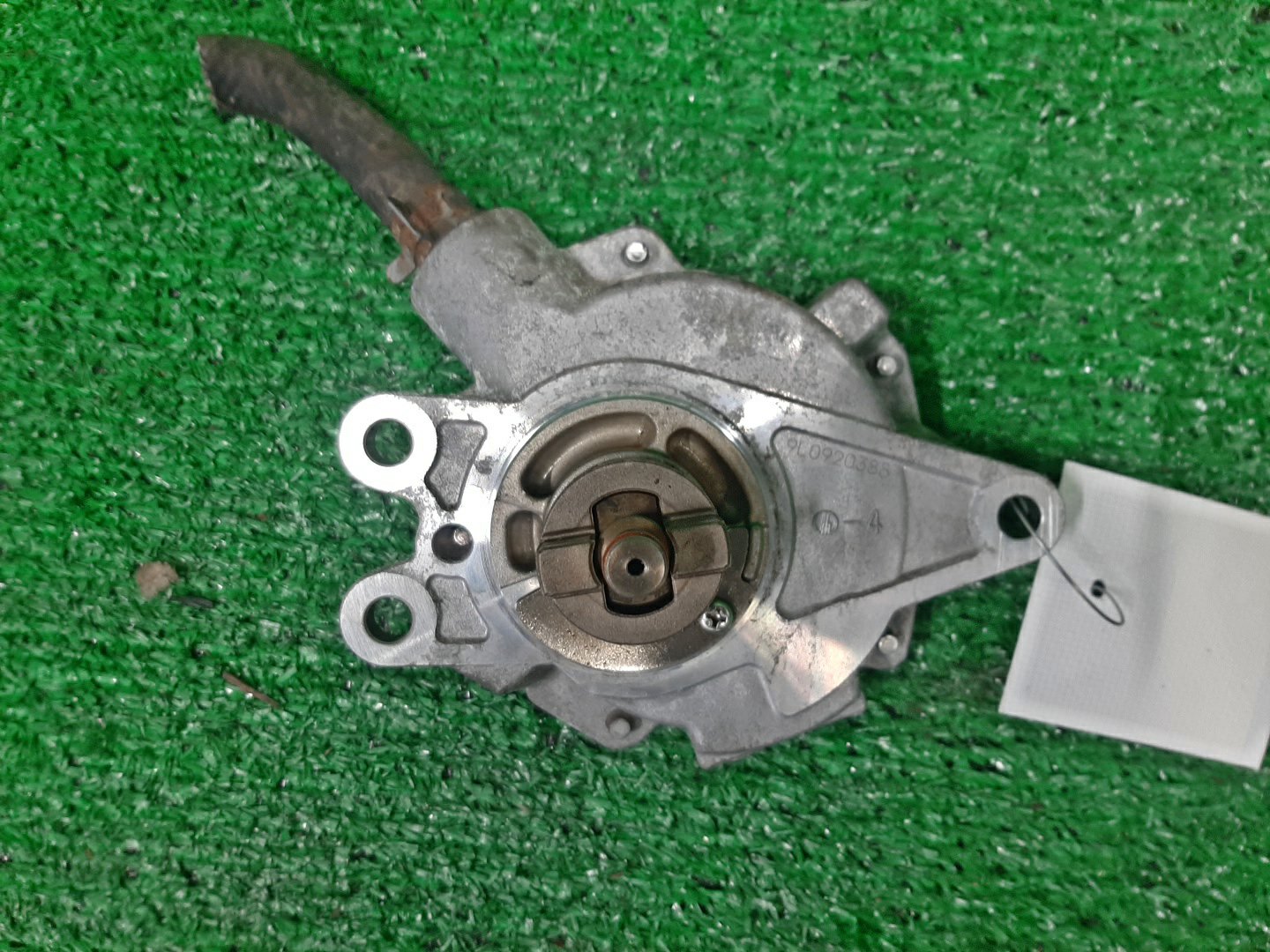 Вакуумник TOYOTA NOAH ZRR70G 3ZR-FAE 1 ракурс
