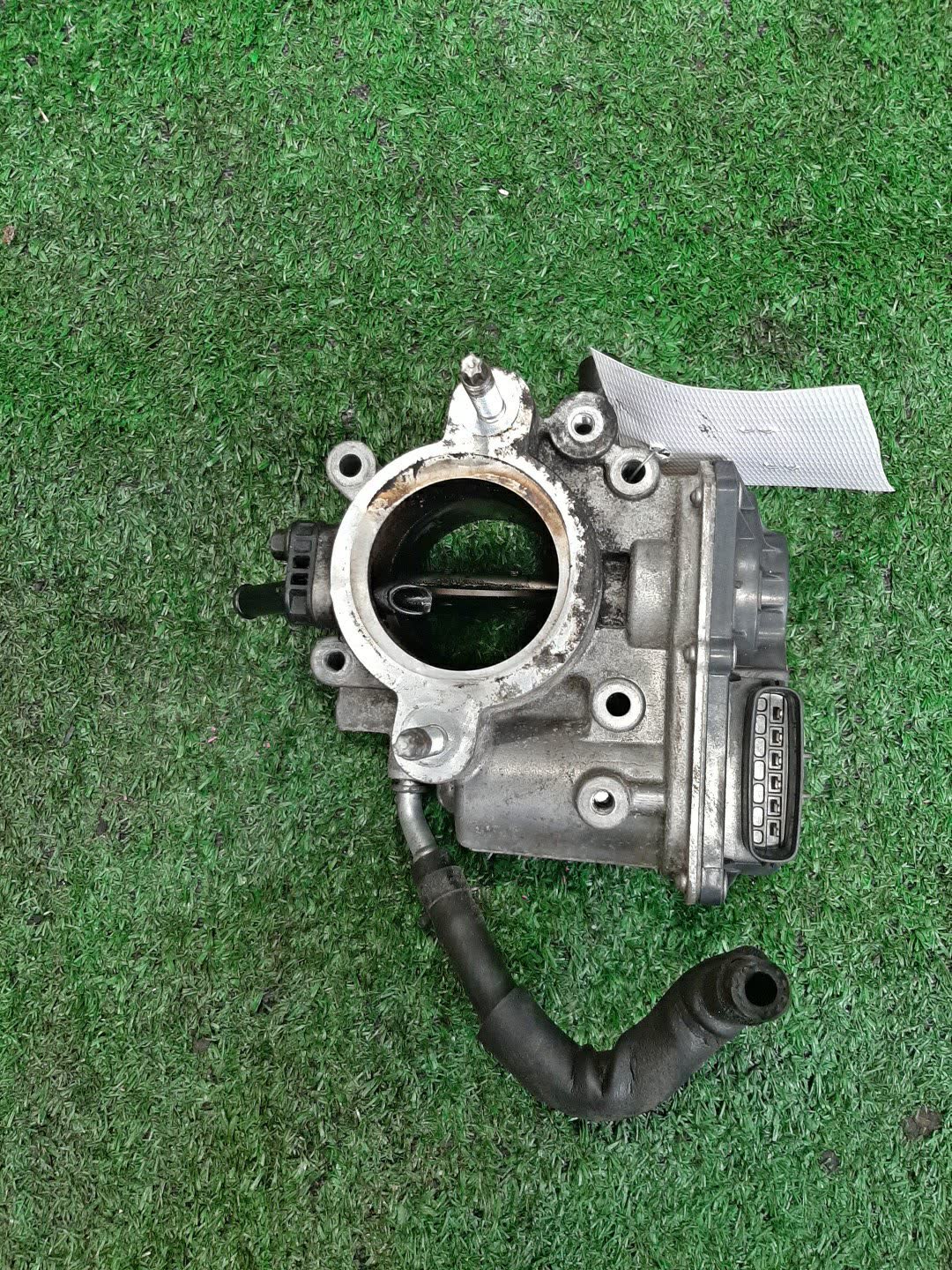Дроссельная заслонка MAZDA DEMIO DJ5AS S5-DPTS S550136B0 1 ракурс