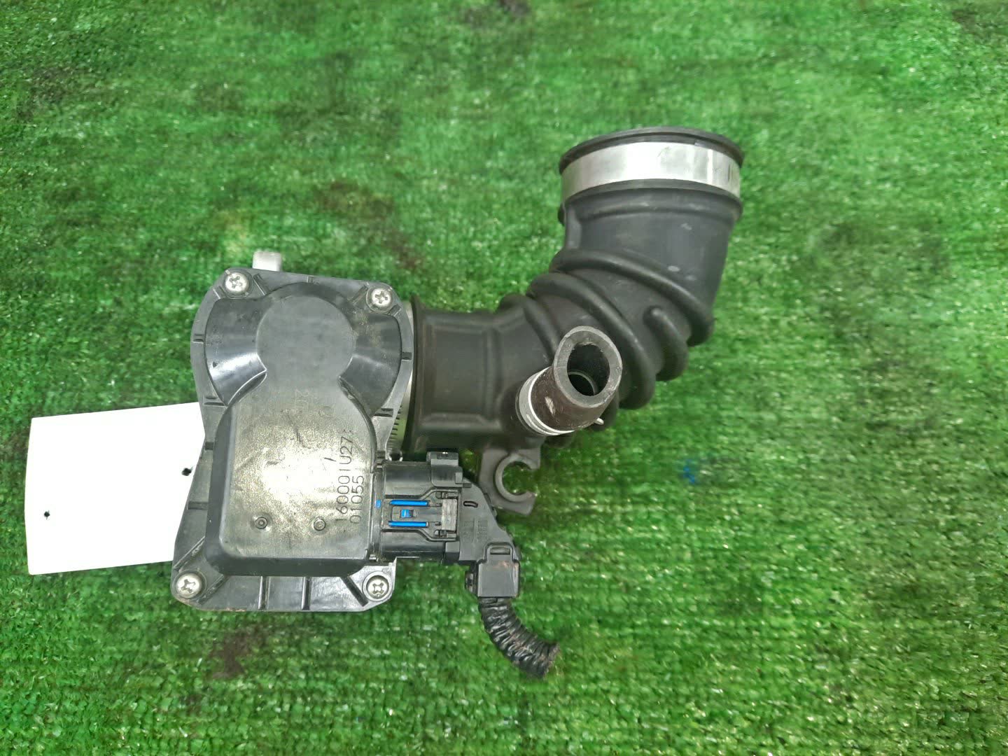 Дроссельная заслонка SUZUKI SWIFT ZD53S K12C 68P02404 1 ракурс