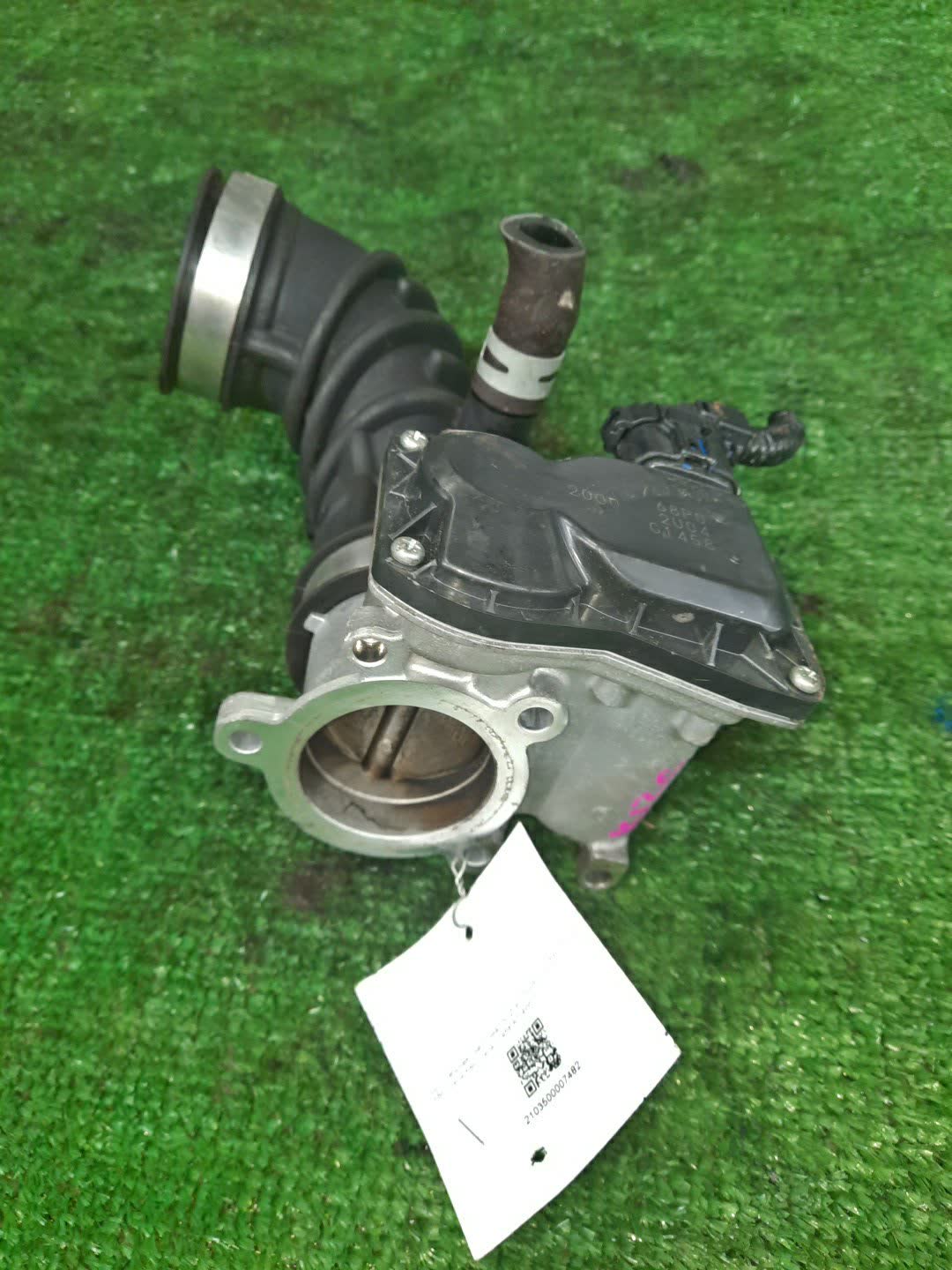 Дроссельная заслонка SUZUKI SWIFT ZD53S K12C 68P02404 3 ракурс