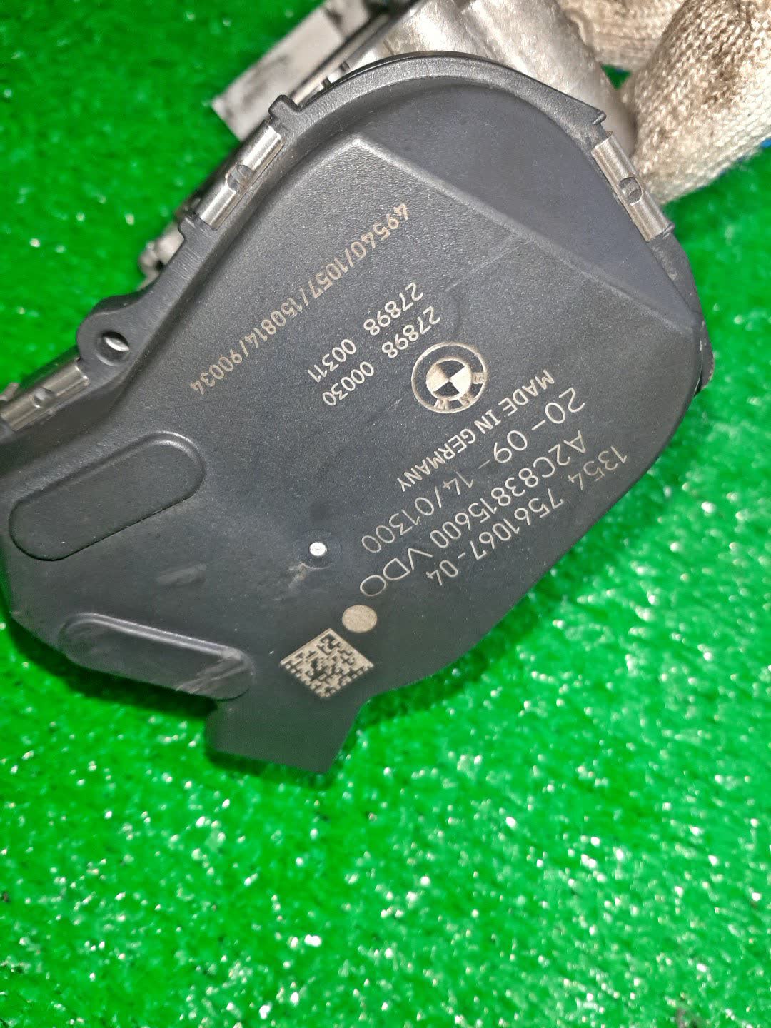 Дроссельная заслонка BMW 1-Series E87 N45B16AC 1354-7561067-04 2 ракурс