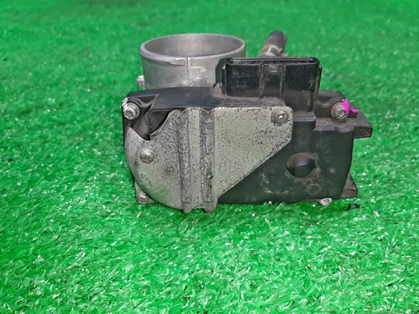 Дроссельная заслонка MITSUBISHI GALANT FORTIS CY6A 4J10 3 ракурс