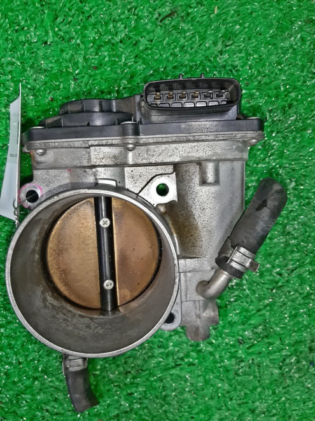 Дроссельная заслонка SUBARU LEGACY BPE EZ30DE 1 ракурс