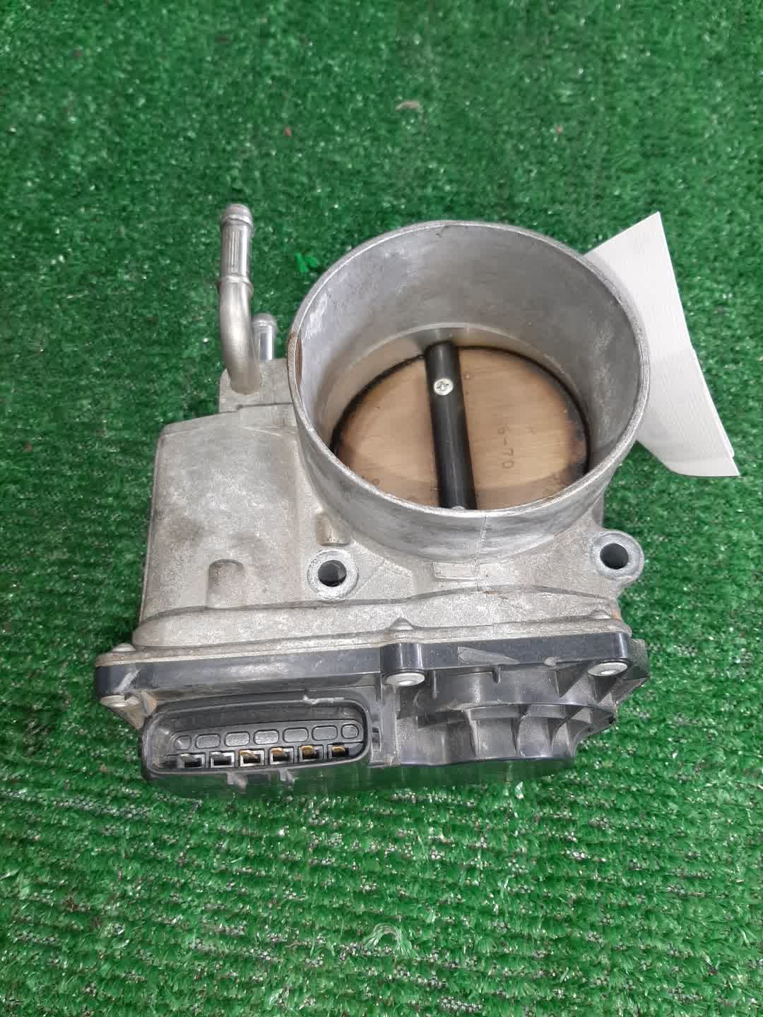 Дроссельная заслонка TOYOTA BLADE GRE156H 2GR-FE 22030-31030 1 ракурс