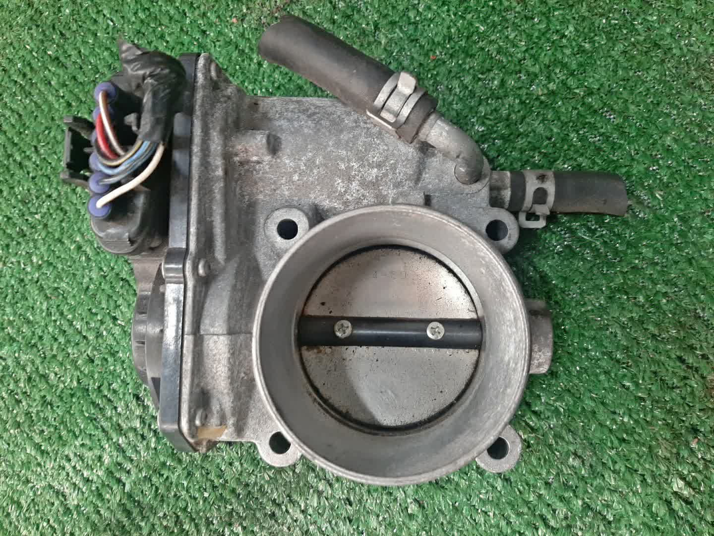 Дроссельная заслонка SUBARU FORESTER SJ5 FB20 16112AA380 1 ракурс