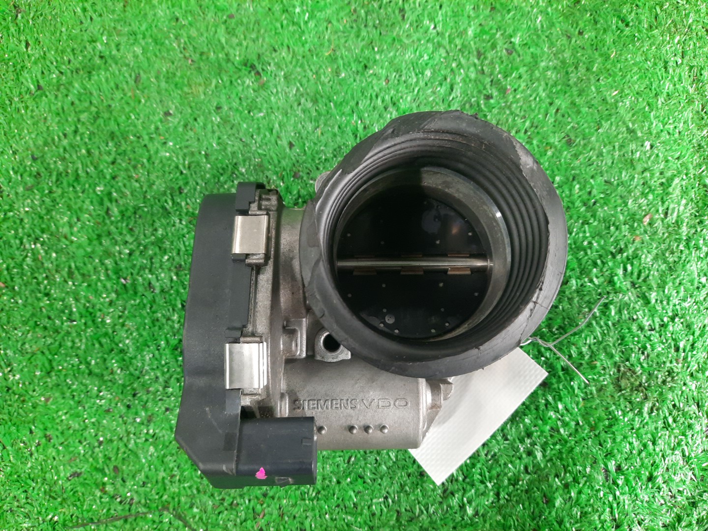 Дроссельная заслонка BMW 3-Series E91 N46B20BD 13547561-01 1 ракурс