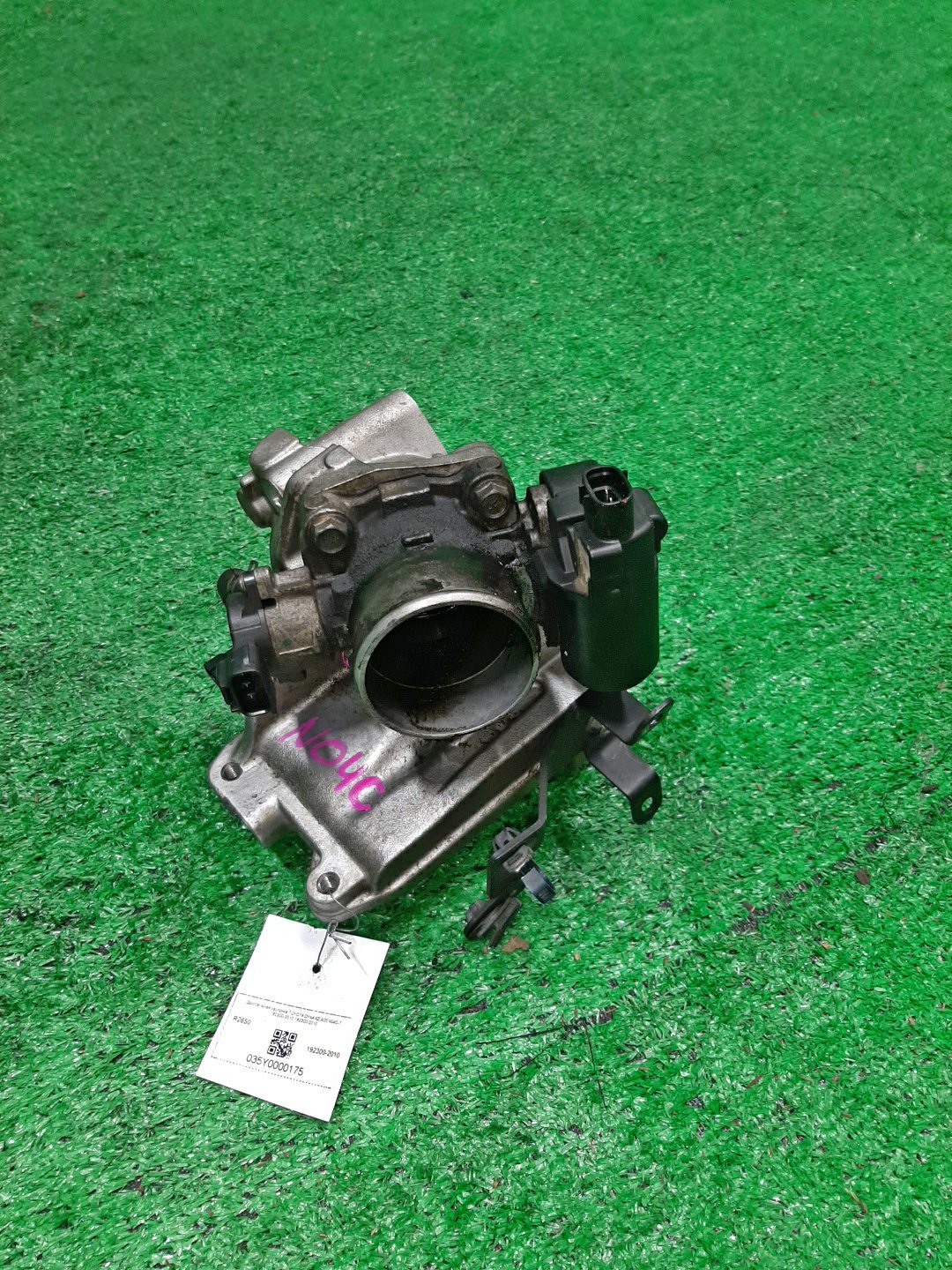 Дроссельная заслонка TOYOTA DYNA XZU620D N04C-T 192300-2010 1 ракурс
