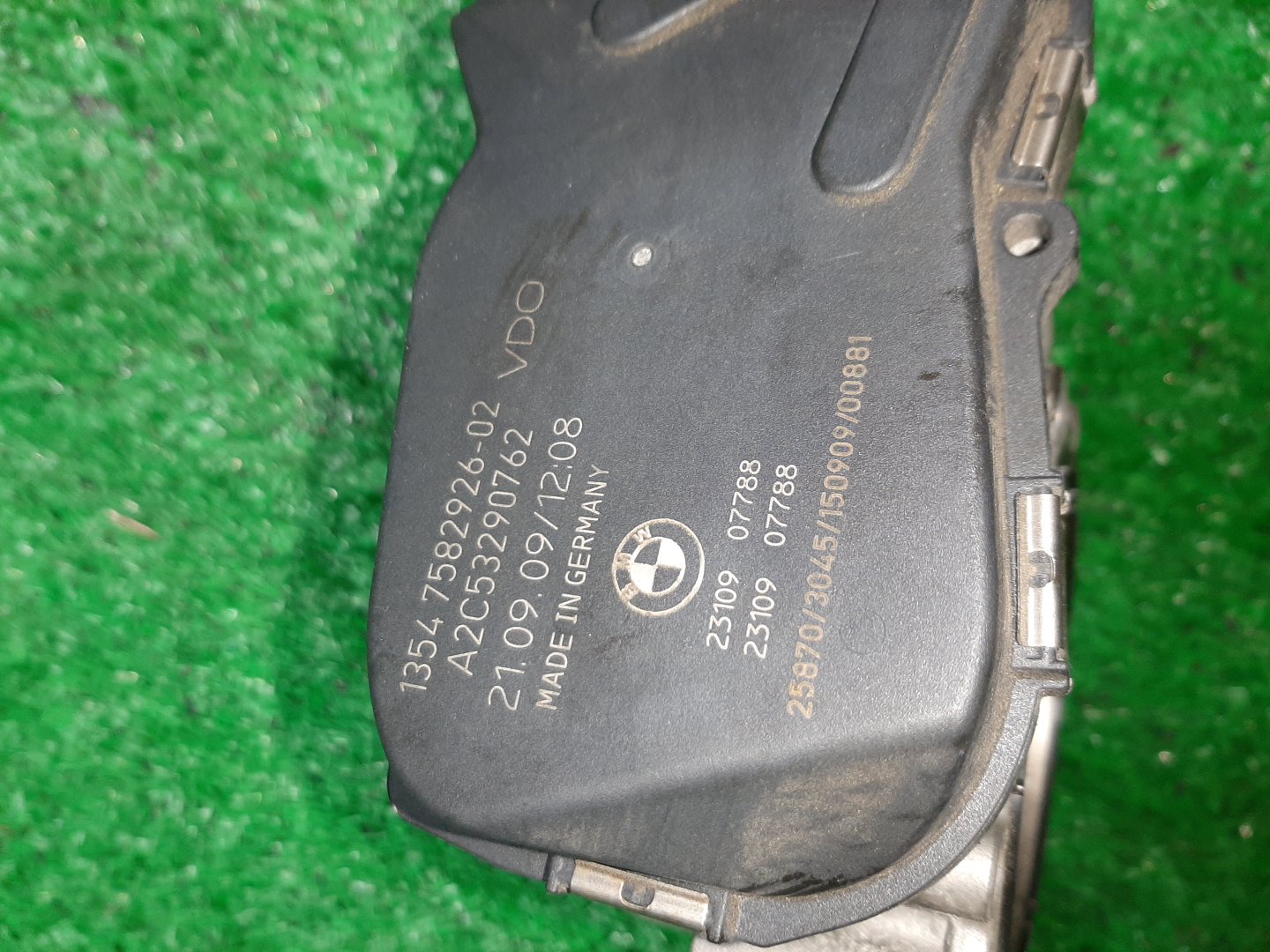 Дроссельная заслонка BMW 5-Series Gran Turismo F07 N55B30A 13547582926-02 3 ракурс