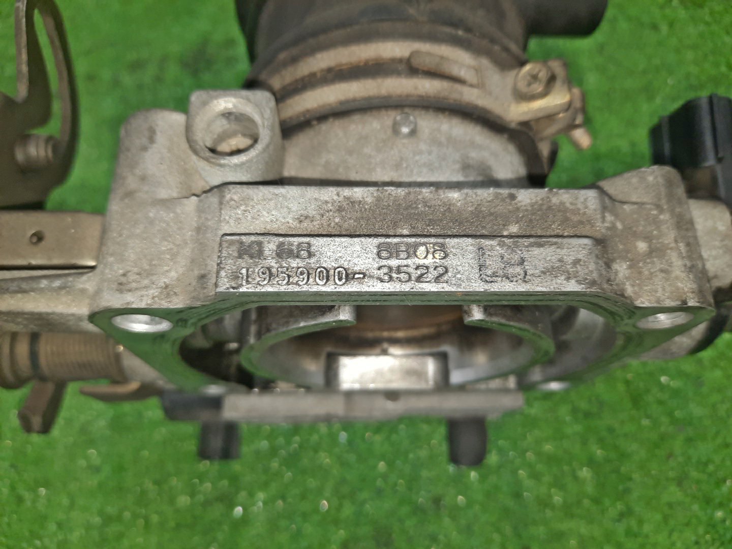 Дроссельная заслонка MAZDA MILLENIA TA5P KL-ZE 195900-3522 3 ракурс