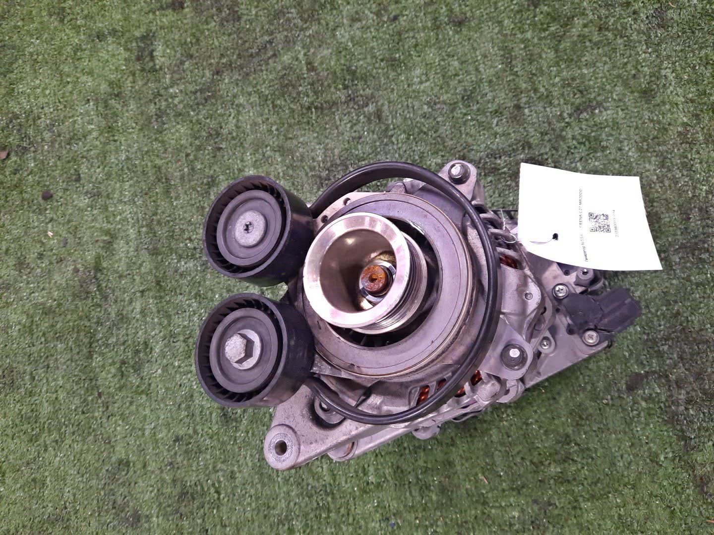 Генератор NISSAN SERENA C27 MR20DD 2310A-5TA2A 1 ракурс