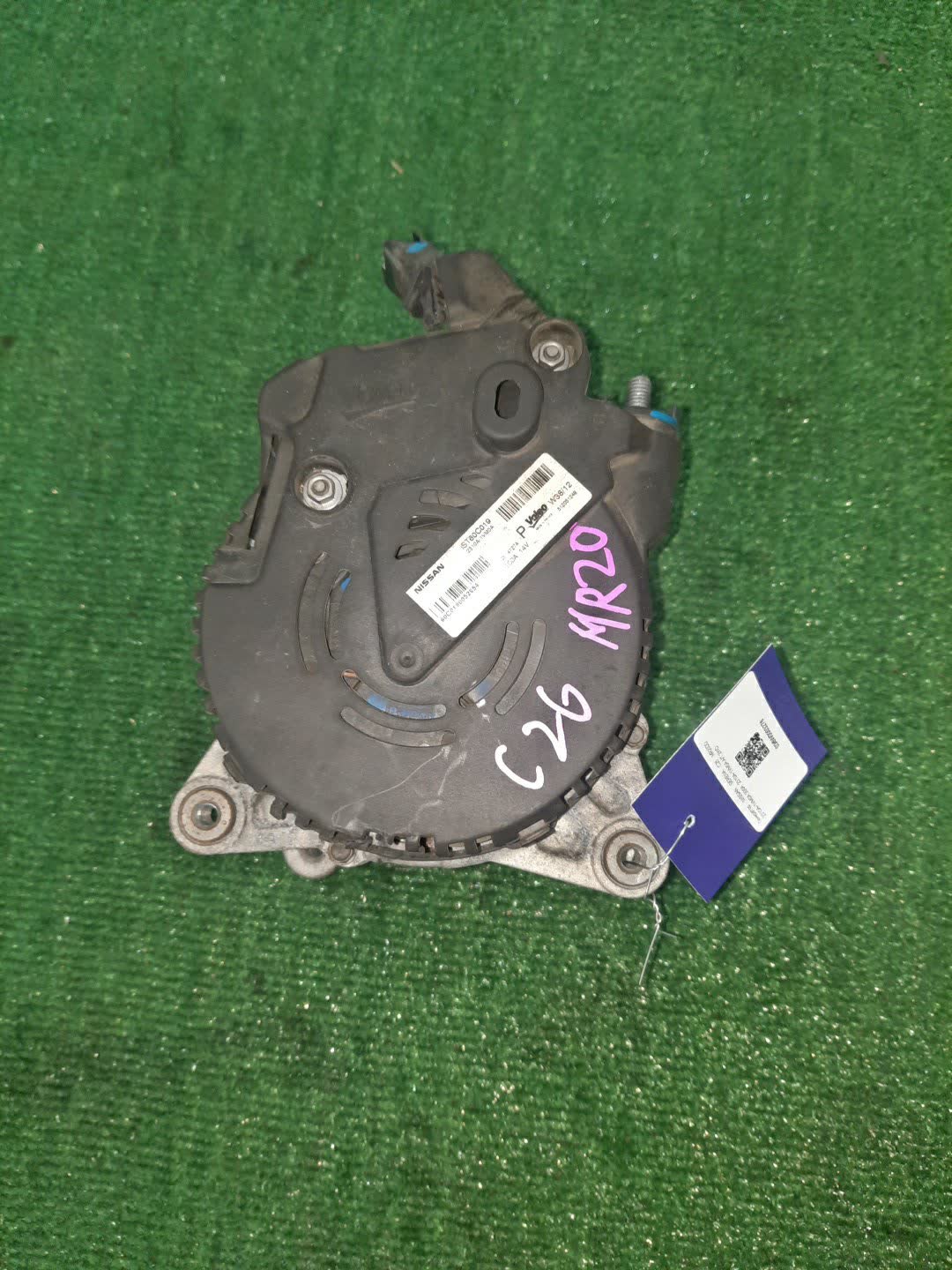 Генератор NISSAN SERENA C26 MR20DD 2310A-1VM0A 2 ракурс