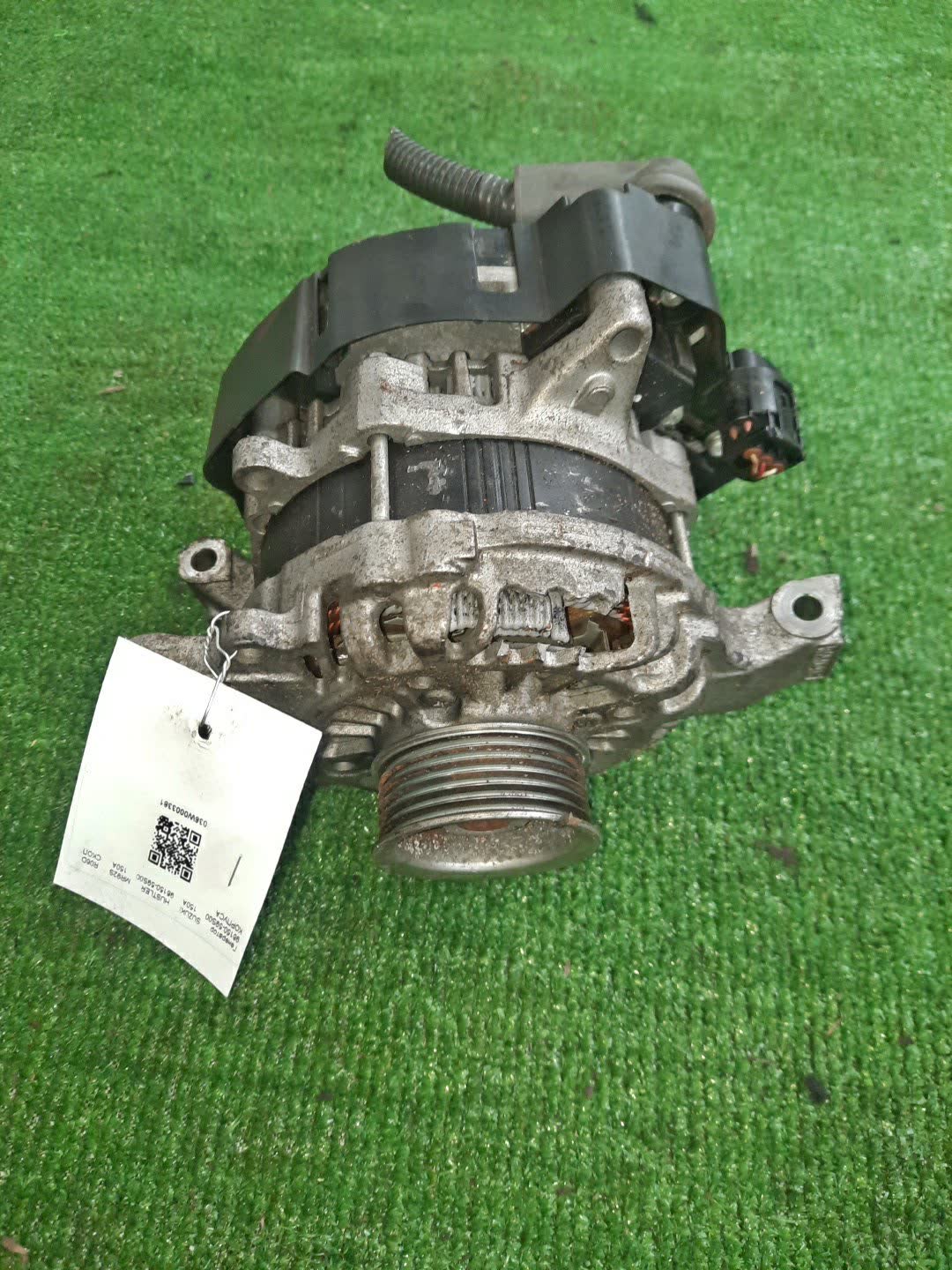 Генератор SUZUKI HUSTLER MR92S R06D 96150-59S00 1 ракурс Генератор SUZUKI HUSTLER MR92S R06D 96150-59S00 1 ракурс