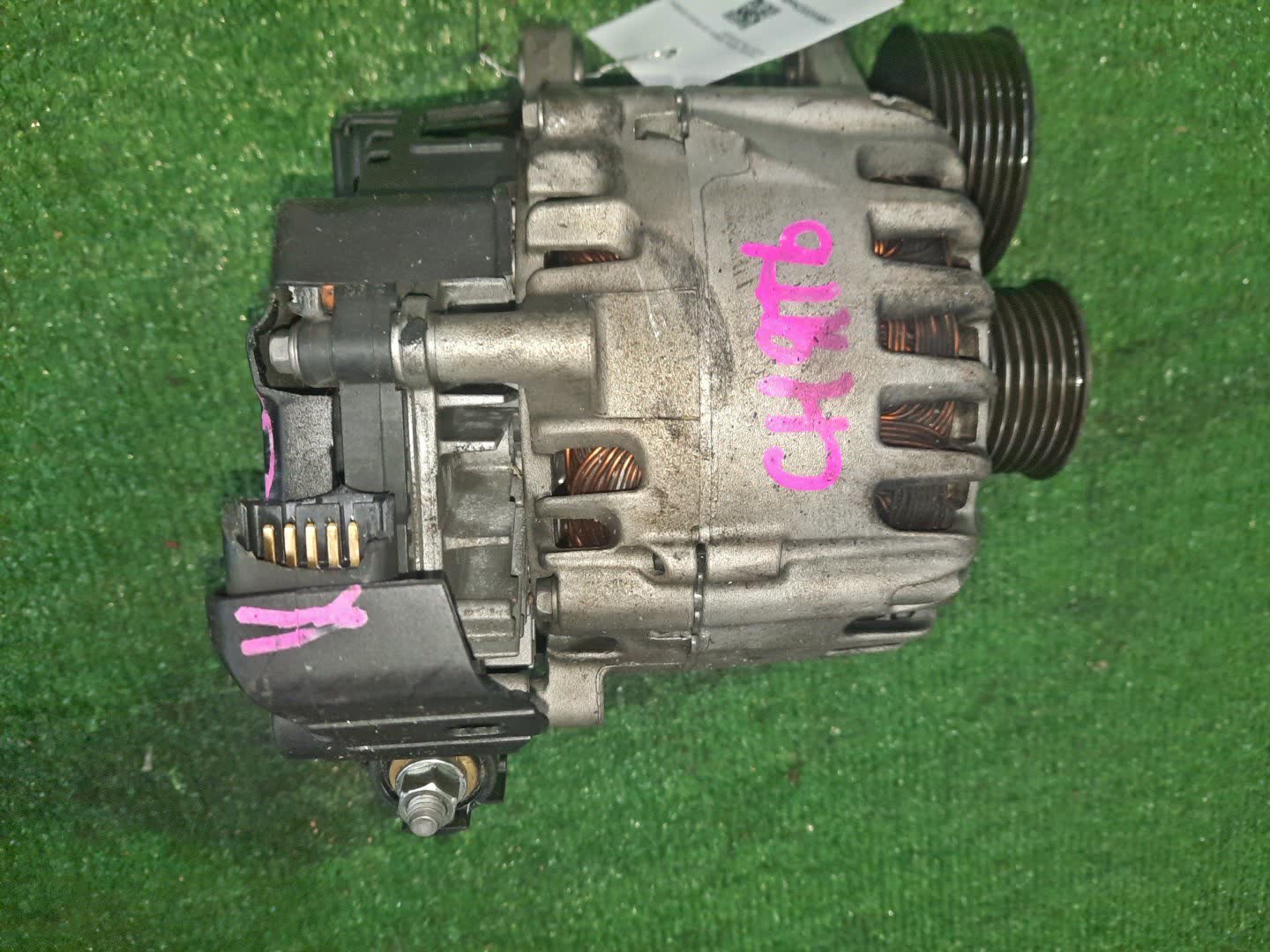 Генератор NISSAN SERENA C26 MR20DD 2612632AZ 3 ракурс