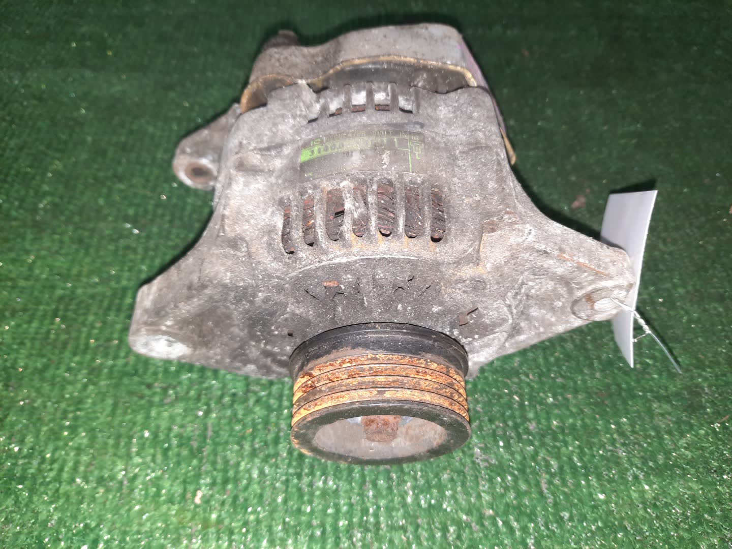 Генератор SUZUKI JIMNY JA22W K6A-T 31400-5051 1 ракурс