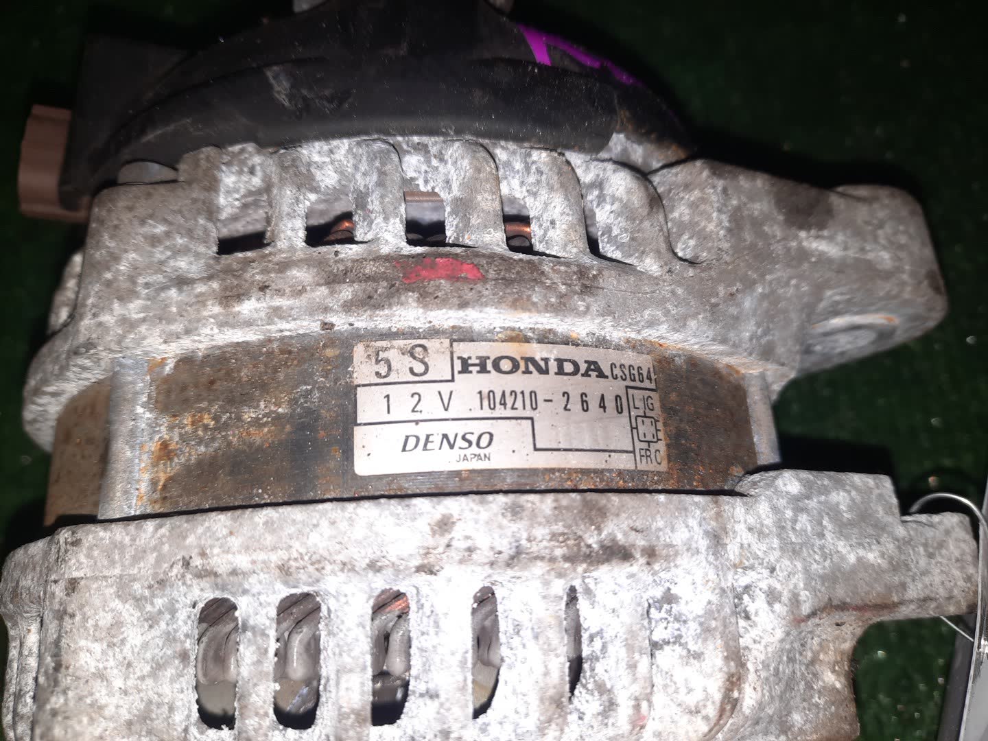 Генератор HONDA ODYSSEY RB3 K24A 1042102640 3 ракурс