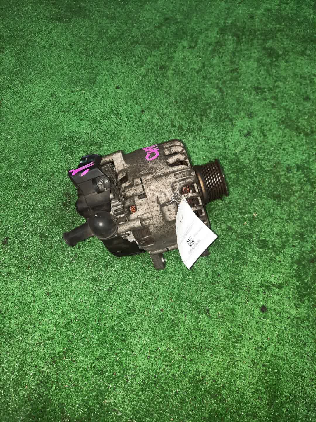 Генератор NISSAN SERENA C26 MR20DD 2310A-1VM0A 1 ракурс