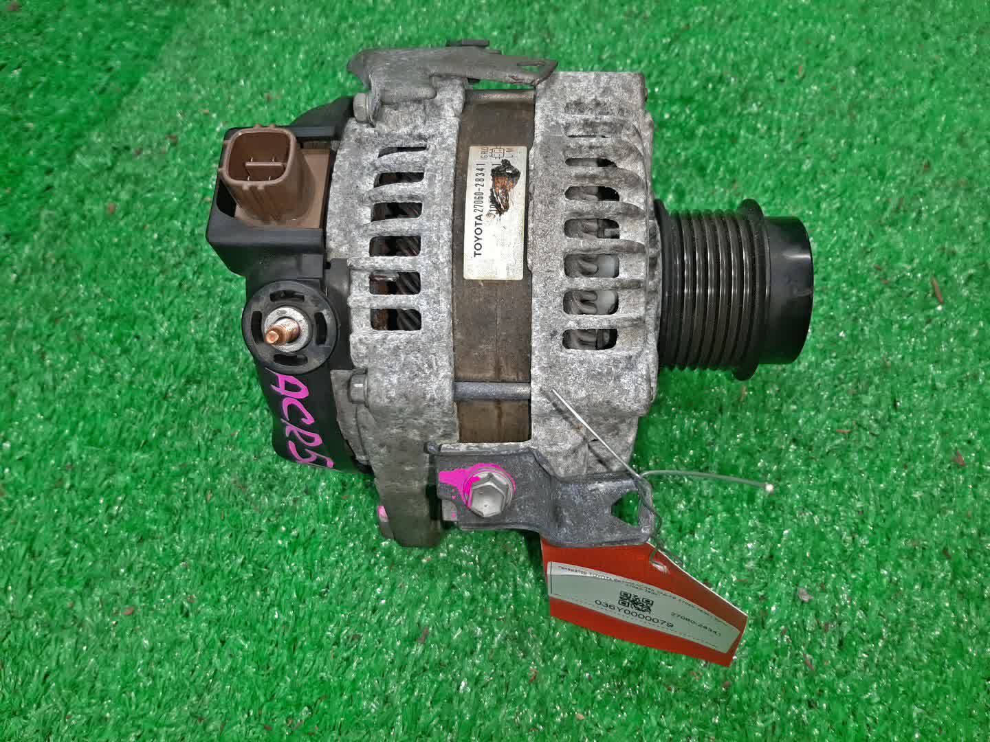 Генератор TOYOTA ESTIMA ACR50W 2AZ-FE 27060-28341 1 ракурс
