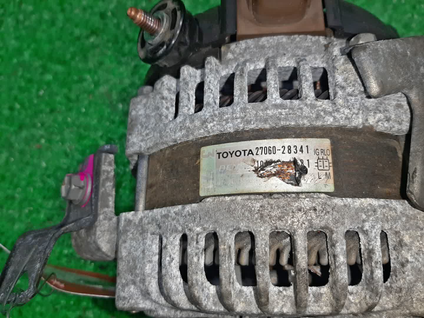 Генератор TOYOTA ESTIMA ACR50W 2AZ-FE 27060-28341 2 ракурс